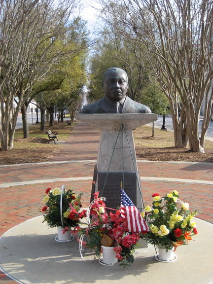 Martin Luther King Plaza - Pensapedia, the Pensacola encyclopedia